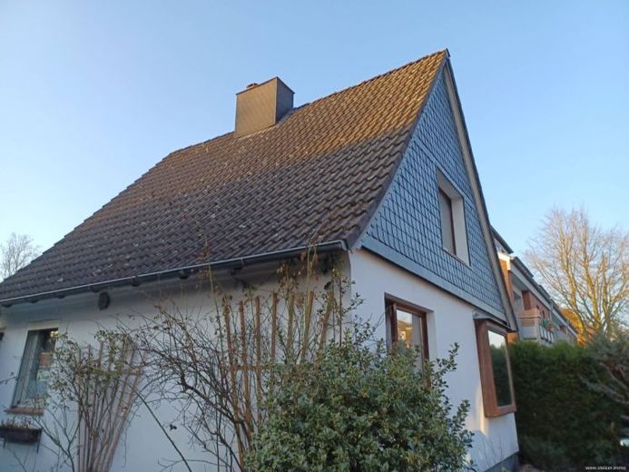 Freistehendes Einfamilienhaus in Bad Schwartau mit Garage – Foto 1