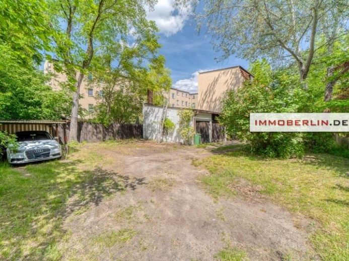 IMMOBERLIN.DE - Ideal positioniertes Haus mit mehreren Wohnungen & Ausbaupotenzial – Foto 1