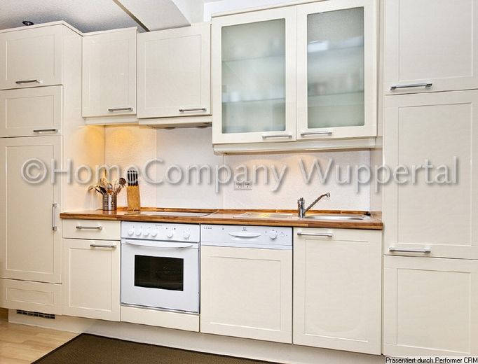 ¡Vivir con estilo en una ubicación muy atractiva! Piso con pequeña terraza y DSL directamente junto al Hofgarten – d3bbf95cb59d191004d82b87bb395d0c72618e19.jpg