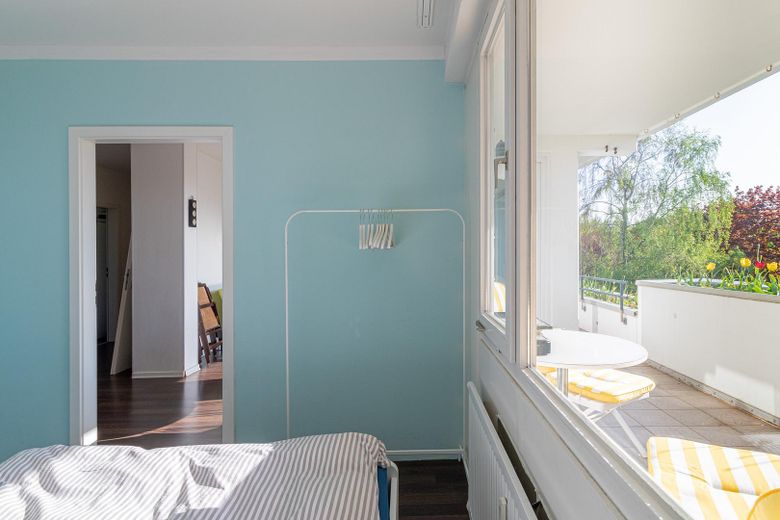 Designer terrace apartment (18 min. central station) nature, parking space (only temporarily 6-12 months) 1,700 € incl. additional costs – Schlafzimmer 1