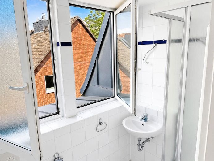 Tranquilo dúplex de 5 habitaciones en 3 niveles | 130 m² | Amplias vistas a zonas verdes | Plaza de aparcamiento | Sin comisión – Foto 15