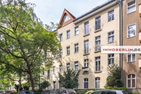 IMMOBERLIN.DE - Sakin konum! Geniş batı teraslı sempatik çatı katı dairesi