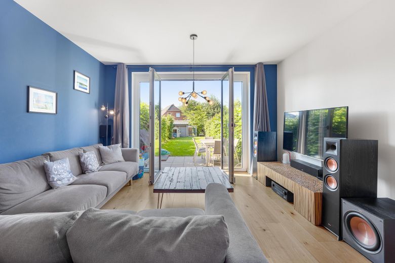 Hoogwaardig townhouse met dakterras en uitzicht op het water – Foto 9