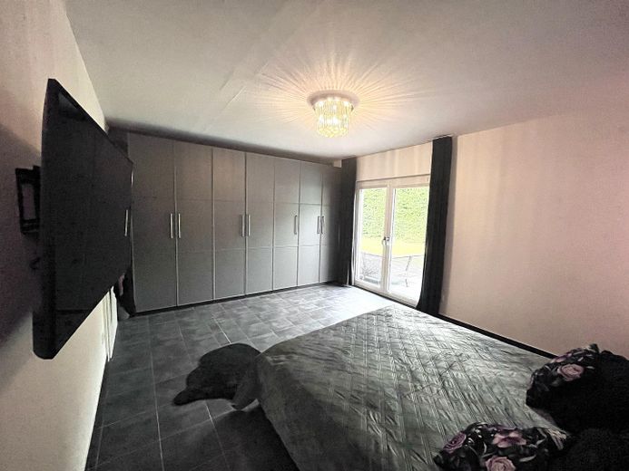 Einfamilienhaus| Außergewöhnlicher Atrium-Bungalow | A+ Energieeffizienz | barrierearm | von PRIVAT – फोटो 17