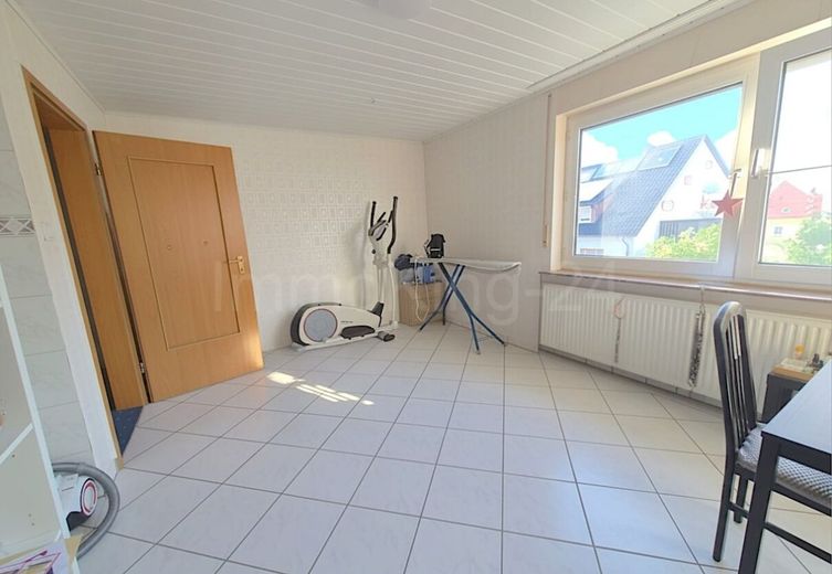 ++ HOCHWERTIGES EIN - ZWEIFAMILIENHAUS MIT ELW ++ VIEL PLATZ IN GUTER LAGE!! ++ – ANSICHT SCHLAFZIMMER 2