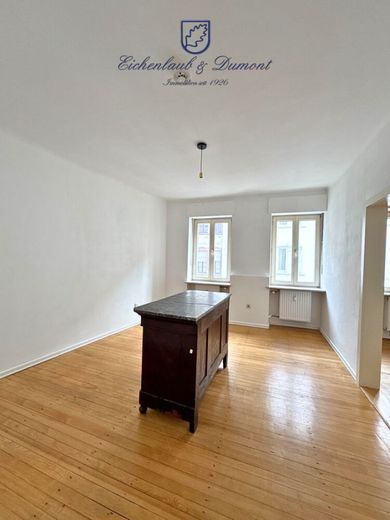 Helle und gepflegte 2-ZKB-Altbauwohnung im Nauwieser Viertel – Zimmer 2 1.OG links