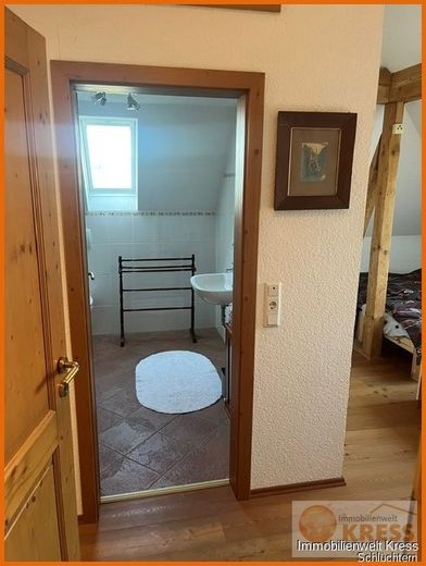 Großzügiges Wohlfühlzuhause: Großzügige Räume mit Kamin, hellem Wintergarten und sonnigem Terasse! – Bild 11
