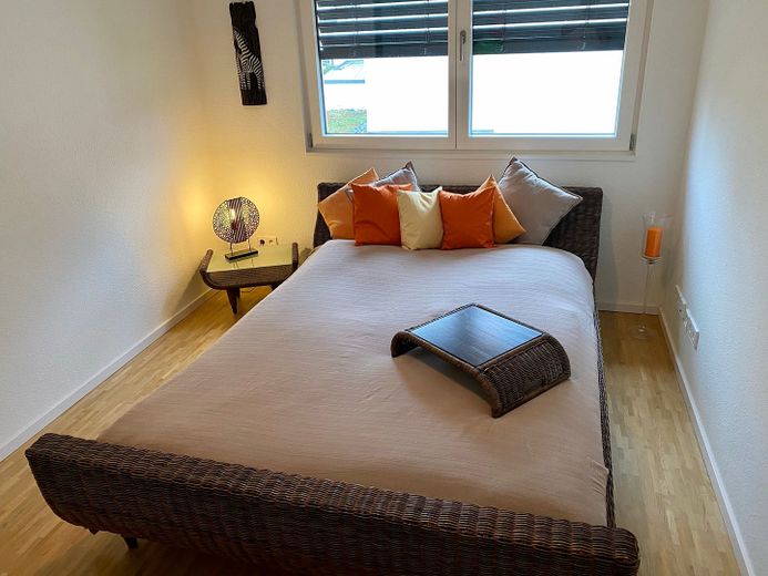 Bestens ausgestattete Maisonette-Wohnung (ca. 185 m², mit Einbauküche) in ruhiger Citylage von Bühl! – Zimmer 2 / 1. OG
