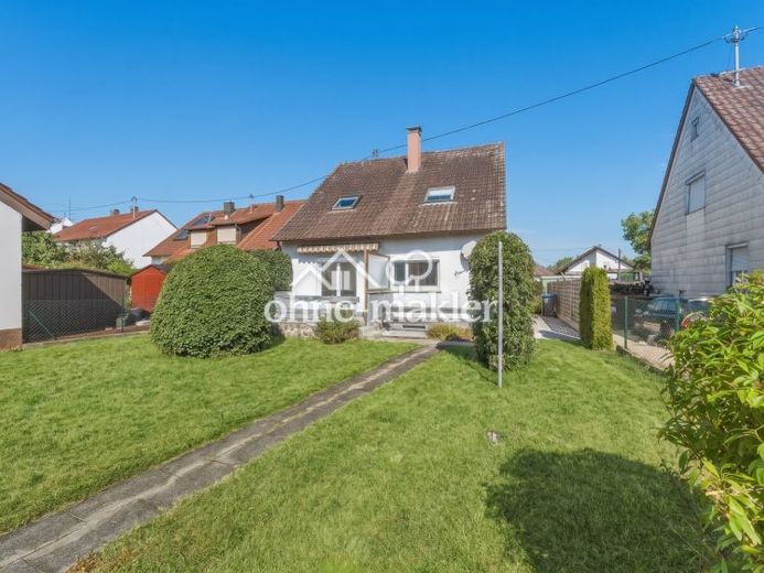 Familienhaus mit großem Garten und individuellem Gestaltungspotenzial – Foto 1