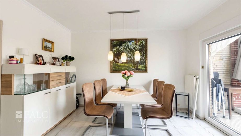 Ein Platz für die Familie - Gepflegtes Reihenendhaus mit Garten und ausbaufähigem Dachgeschoss – Essbereich