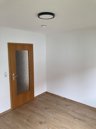 Perfekt ausgestattete 2-Zi in Eckardtshausen zw. Eisenach u. Bad Salzungen – Schlafzimmer