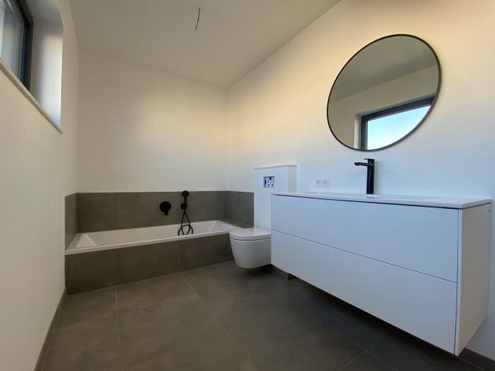 Neubau in Gerofing – Badezimmer OG