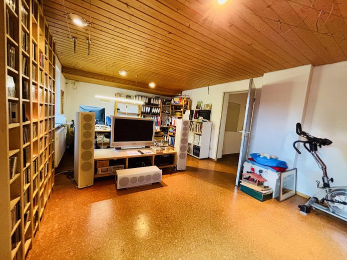 KG Hobbyraum/ Büro 2