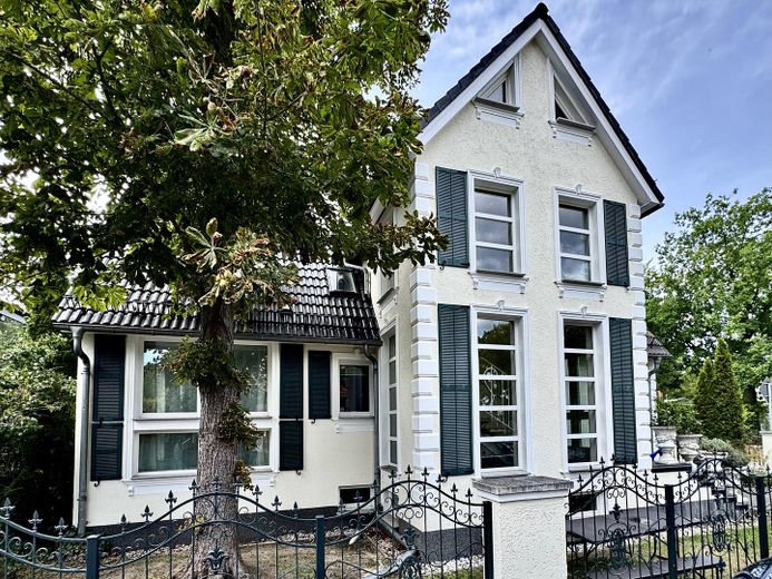 Potsdam/Berlin Güney yakınlarında 300 m² çok aileli villa *komisyonsuz! – Fotoğraf 4