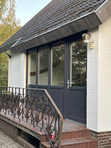 Großzügiges Zweifamilienhaus mit Solaranlage, Wintergarten & großem Grundstück in Neuberend – Foto 18
