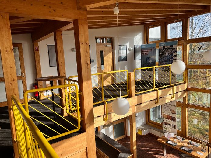 Büro- u. Praxisflächen im TaT Themenpark, repräsentativ, modern, zentral inkl. Parkplätze – Büroetage Haus "H" Foyer