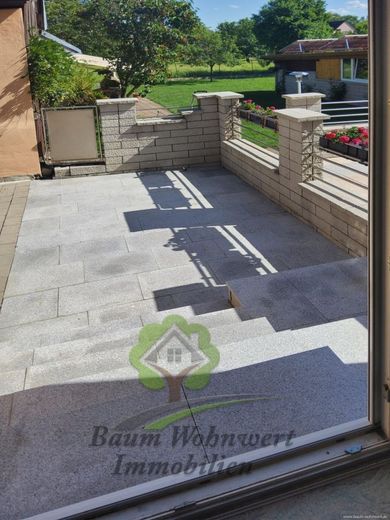 Modernisiert, Großzügig, Vielseitig: Ihr Wohntraum oder Anlageobjekt in Crailsheim *provisionsfrei* – Terrasse