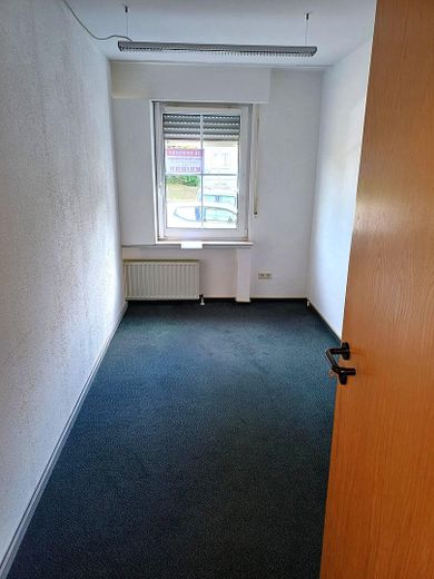 Gewerbefläche mit eigenem Eingang in Dortmund-Lütgendortmund zu vermieten – Raum