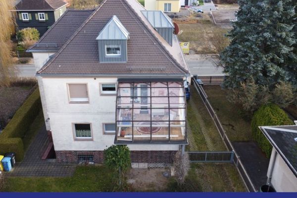 1-2 Familienhaus mit großem Grundstück mit Verkauf frei