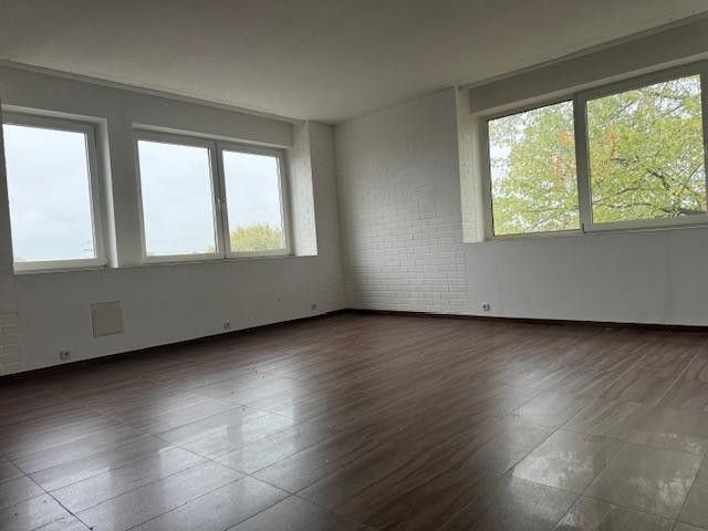 Büro/Lagerflächen 2100 QM/ab 450 qm teilbar Mietkauf spätere Kaufoption ca 50 Parkplätze Top Lage – Foto 6