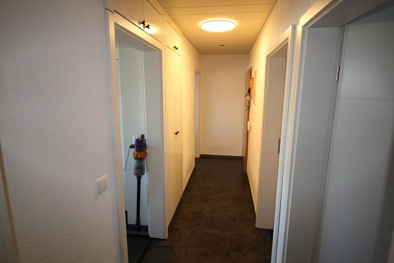 Modernisierte 3+1 Zimmer Wohnung mit Gartenanteil und Garage in Ebersbach an der Fils – Foto 11