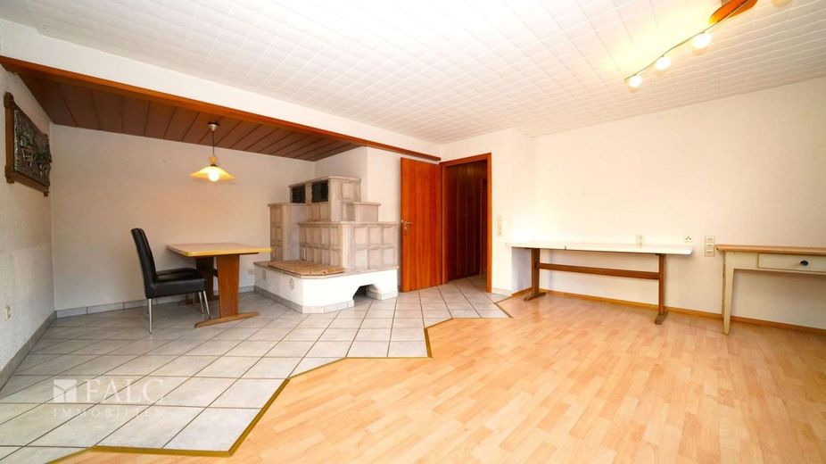 Mit Charme, Scheune und XXL - Bauplatz - FALC Immobilien Heilbronn – Heimelige Wärme