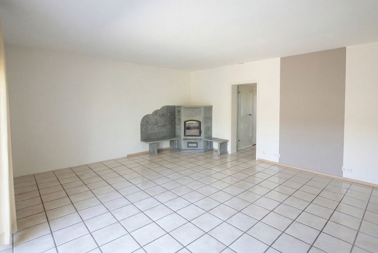 Wohnzimmer mit Specksteinofen