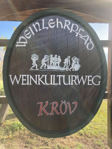 Großzügige, helle Wohnung mit vielfältigen Nutzungsmöglichkeiten in Kröv auf 214 m² – Foto 13