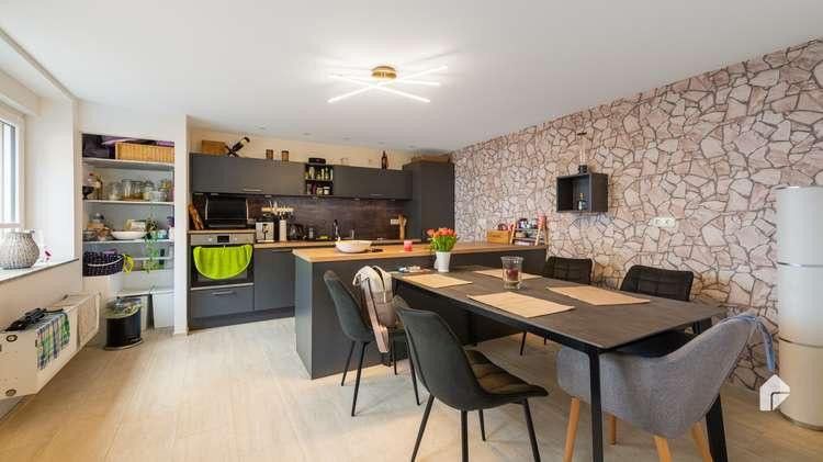 Großzügige Maisonettewohnung inkl. EBK mit Terrasse/Garten u. Balkon im Zentrum von Bad Belzig – Küche mit Essbereich (EG)