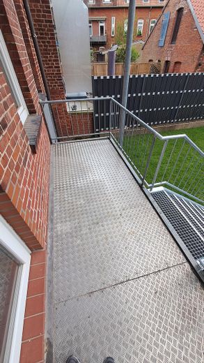 Lüneburg 2,5 Zimmer Wohnung kaufen in nur zu fuß bis 5 Min zum Marktplatz. – Balkon