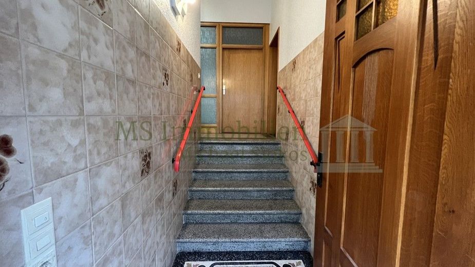 *** Bürohaus in Stadtmitte *** – EG Eingang Ansicht 1