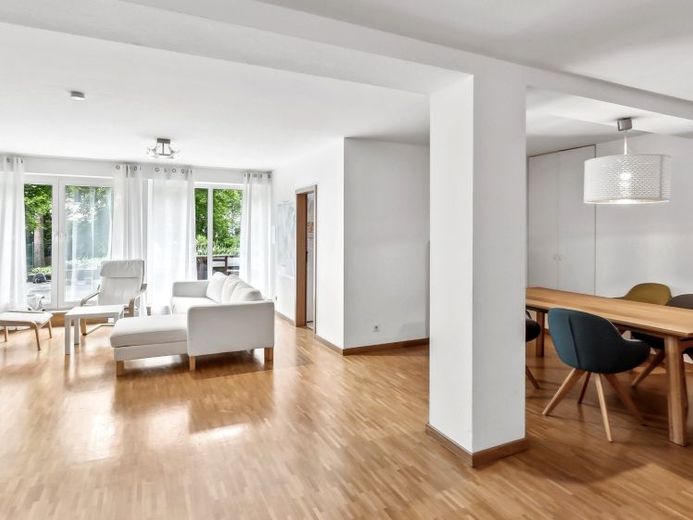 Ca. 137 m² Wohnkomfort mit eigenem Garten in Oberkassel – Ihr neues Zuhause! – Foto 1
