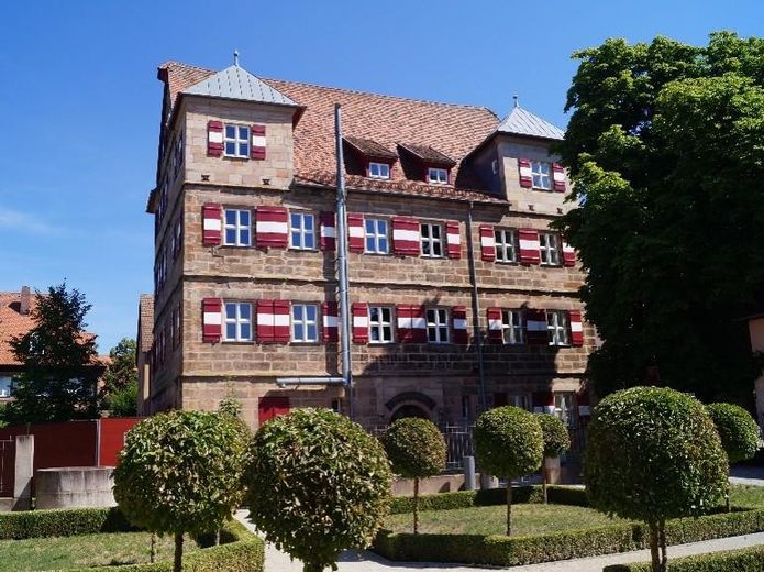 Tucherschloss Feucht im Nürnberger Land – Süd-Fassade