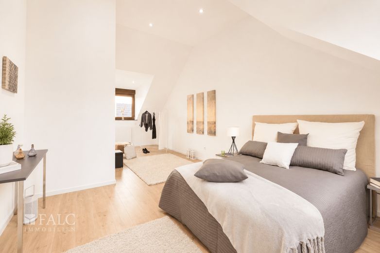 Charmantes Einfamilienhaus - komfortabel wohnen mit moderner Ausstattung – Schlafzimmer