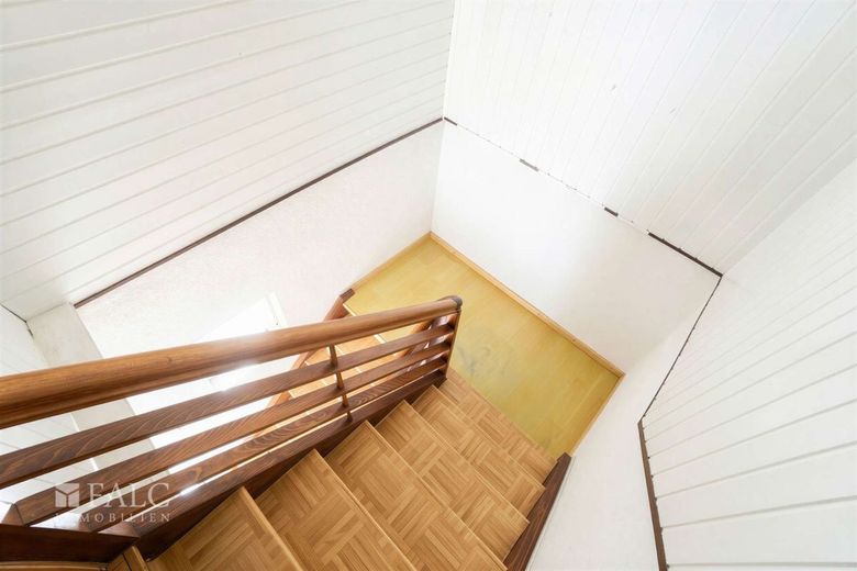 Familienhaus in Bexbach zu verkaufen! – Treppenhaus