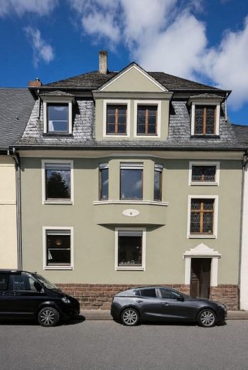 Kernsanierte 3ZKB ETW Nähe Zurlaubener Ufer – Fassade
