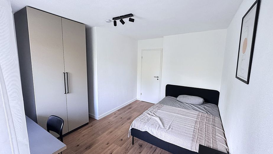 4 möblierte WG-Zimmer in München-Hadern | Kernsanierung 2026 | Erstbezug zum 01.10. – WG-Zimmer