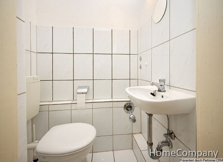 Geräumiges Apartment mit separatem Schlafzimmer in ruhiger Lage von Düsseldorf Grafenberg – 3579818dd7def452ecf764ef4b19e2437513b434.jpg