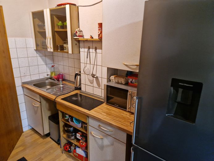 Appartamento di 1 locale come investimento con rendimento del 4,4%, riscaldamento nuovo, custode – Foto 3