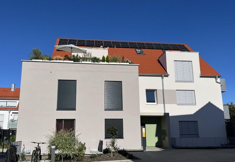 Großzügige Maisonettewohnung mit Hausgefühl – Außenansicht
