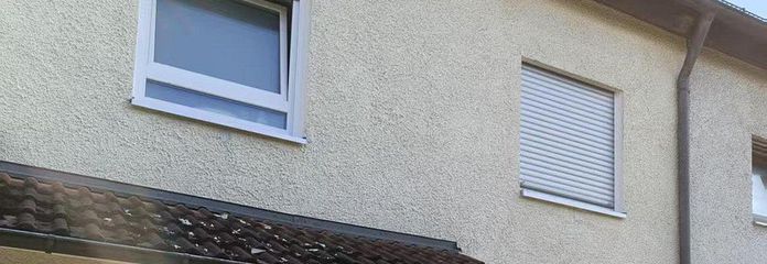 Ansprechendes 5-Zimmer-RMH in Toplage in Wolfram- und Herrenbachviertel – Hauseingang