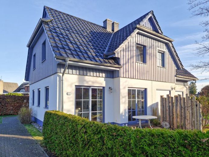 छुट्टियों के घर Möwennest - Zingst में अवकाश *दक्षिण दिशा की छत*फायरप्लेस*2 बाथरूम*3 शयनकक्ष*
- 120€/दिन से – फोटो 1