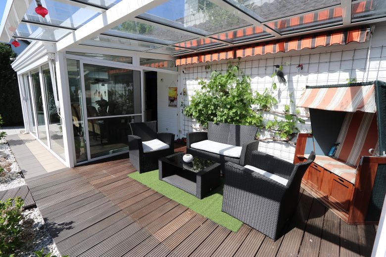 Lounge mit Überdachung