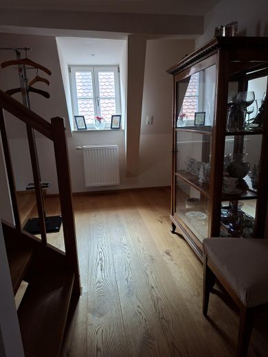 Appartement ancien en duplex élégant et exclusif dans la vieille ville, avec ascenseur et balcon – Eingangsbereich