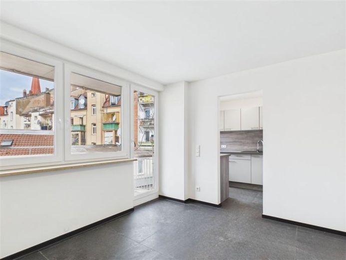 Neue 2-Zi.-Komfort-Wohnung m. gr. BLK, Energieeffiz.-Kl. A, exklusive Ausstattung, Klimaanlage, Fußbodenheizung, EBK, 1.OG/Lift, Innenstadtnähe – Foto 1