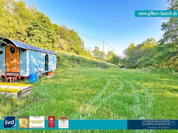 Sommerau: Schönes Freizeitgrundstück mit Bestandsgebäude in idyllischer Lage des Ruwer-Tals – Foto 1