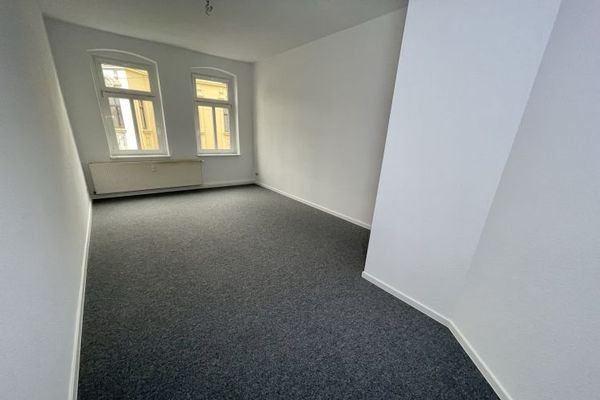 2 Raum Wohnung mit Balkon, Wanne +Dusche im begehrten Wohnviertel von Gera-Untermhaus
