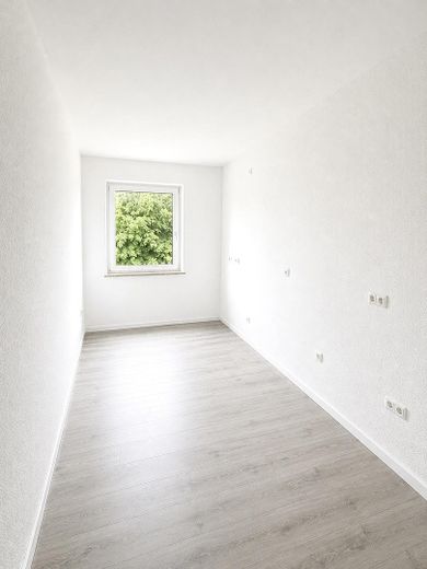 Appartamento di 3,5 locali ristrutturato con balcone e riscaldamento a pavimento – Küche