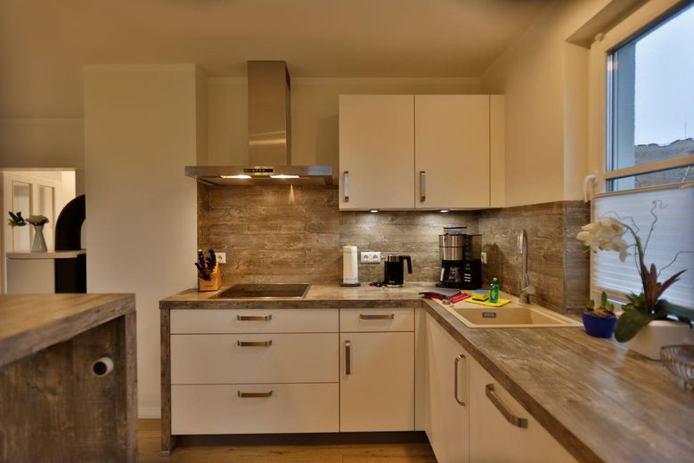 Voll ausgestattete Küche