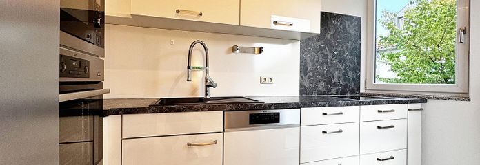 * Sonnig & nwtg. / mit EBK / attr. Grundriss im Münchner Umland mit Blick ins Grün * – Küche